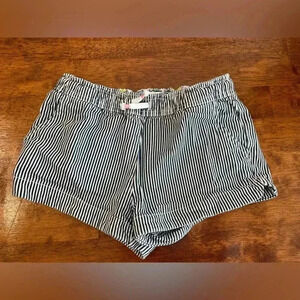 Boden girls denim shorts size 11y (10/12)